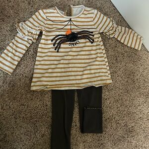 Cute Halloween Mud Pie set!